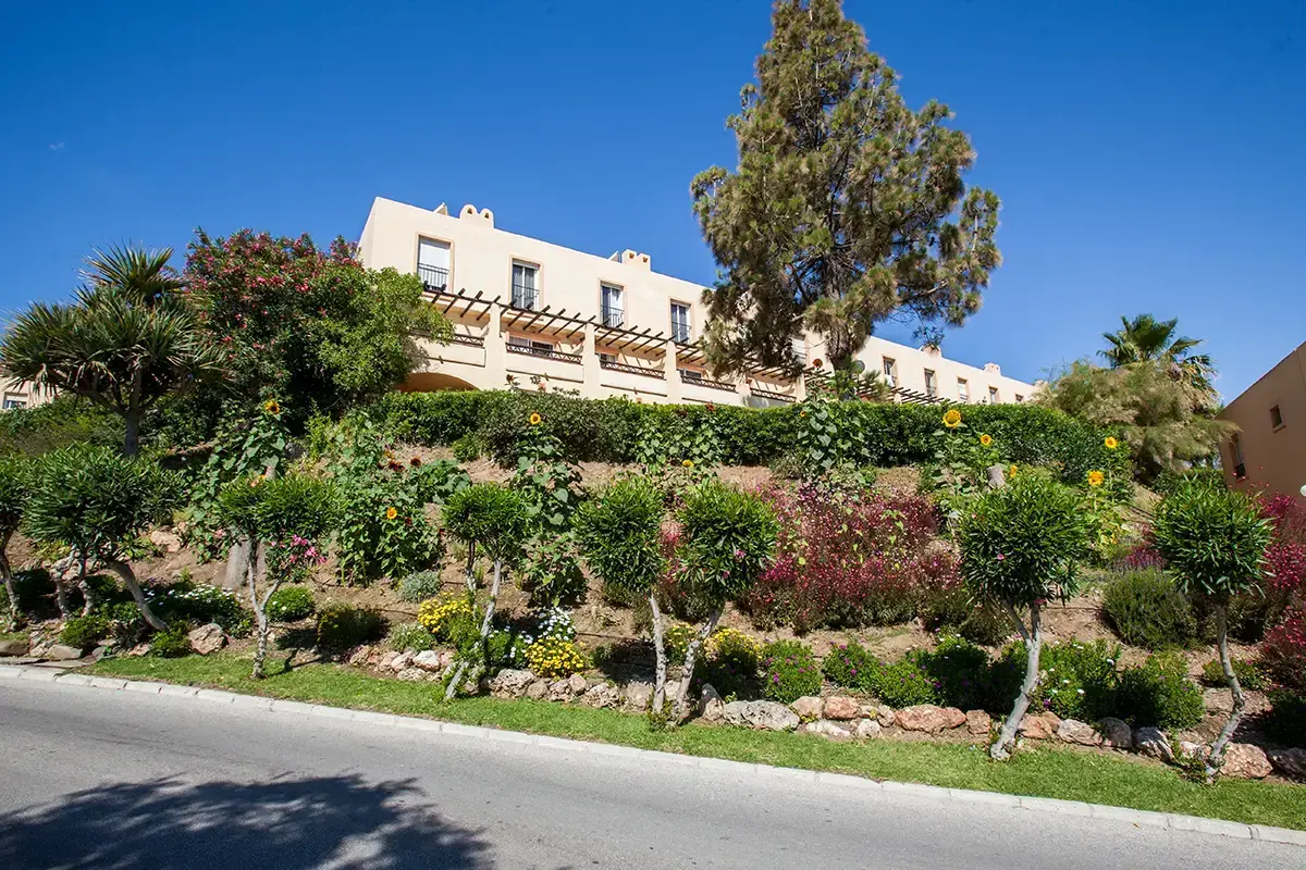 Prozkoumejte celý apartmán na videu